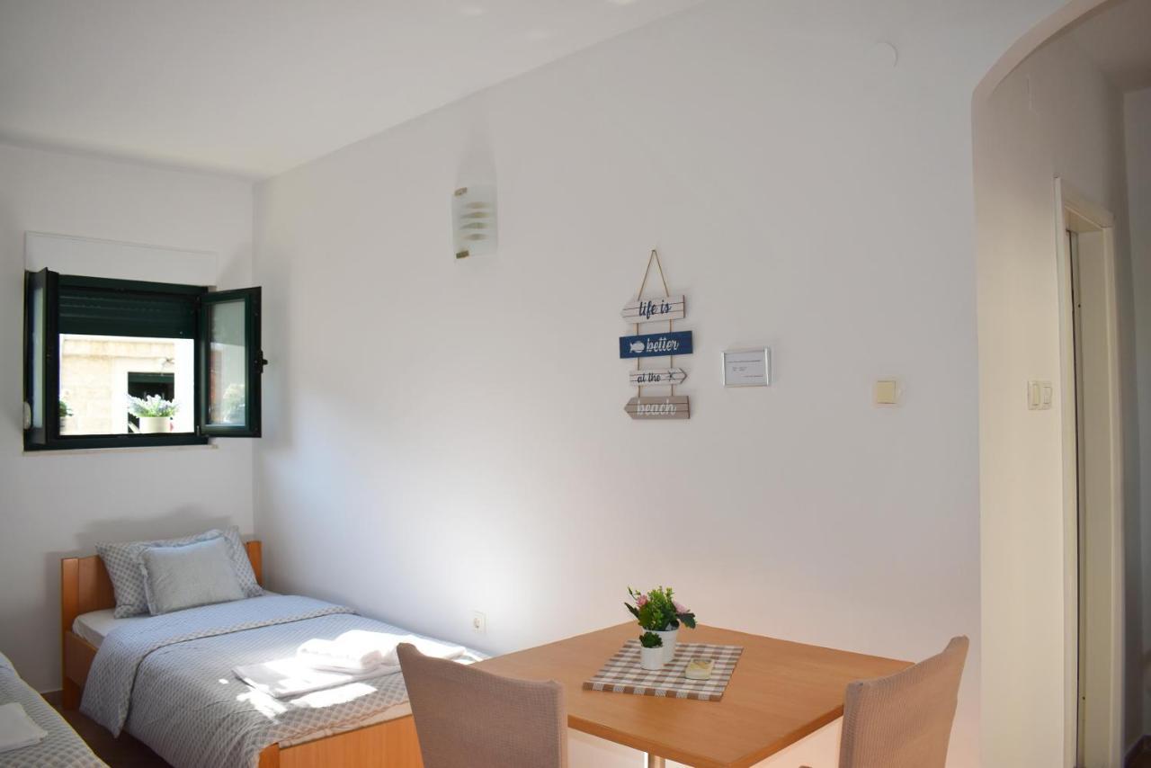 Twin Love Apartment Сплит Екстериор снимка