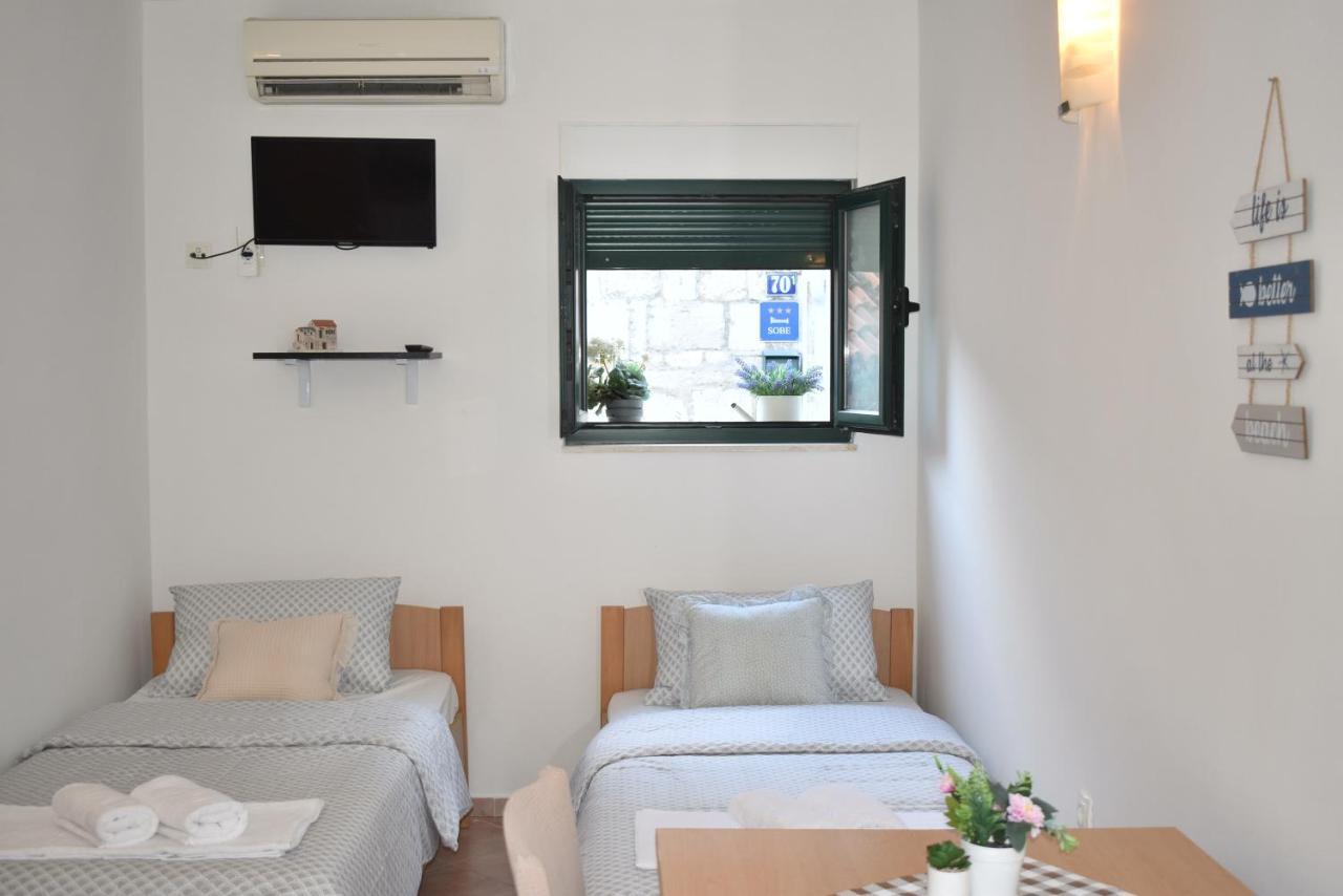 Twin Love Apartment Сплит Екстериор снимка