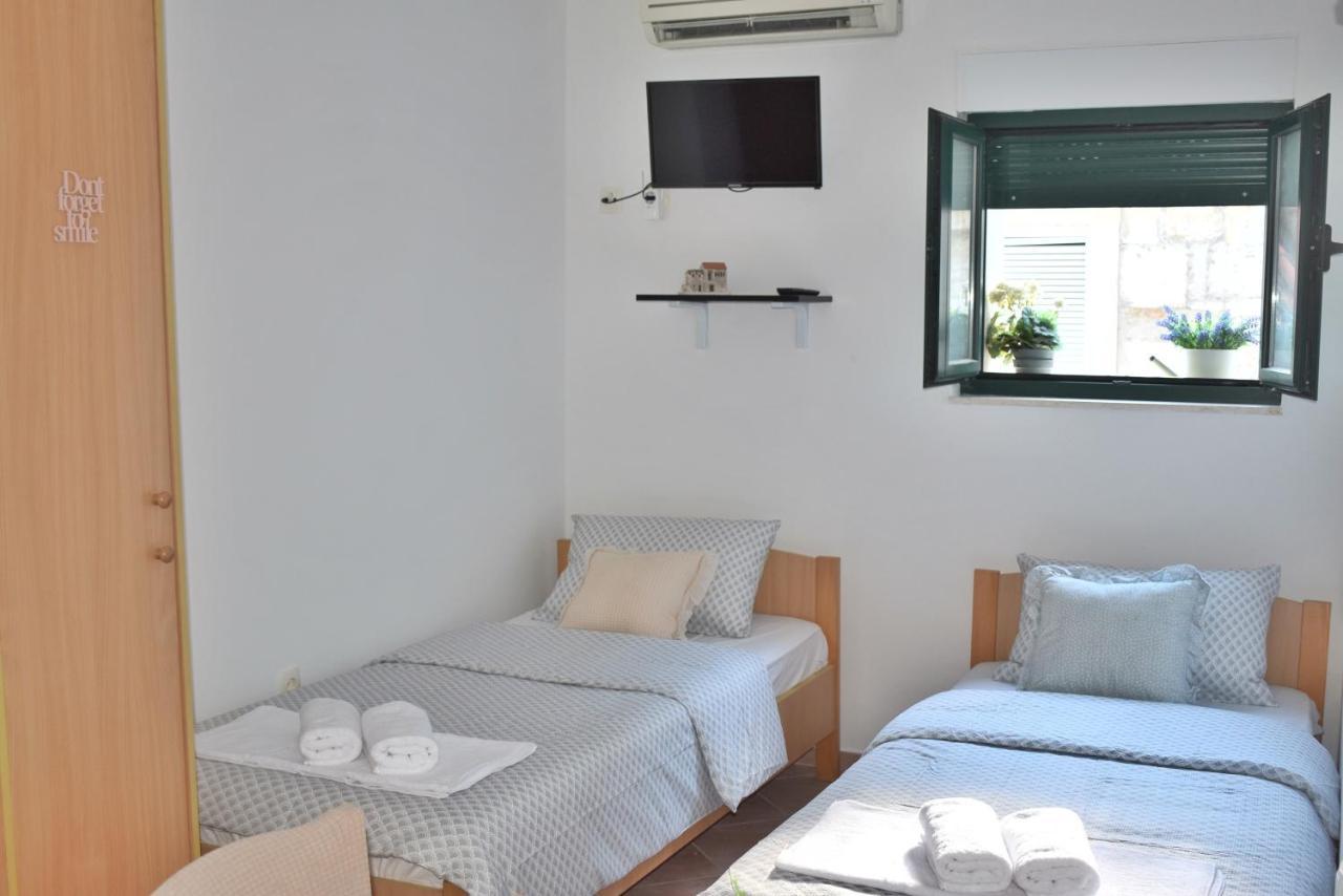 Twin Love Apartment Сплит Екстериор снимка