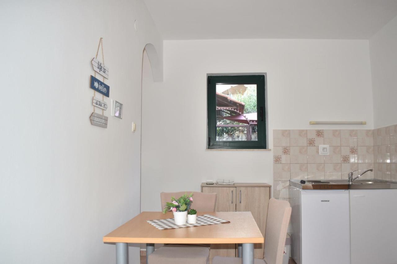 Twin Love Apartment Сплит Екстериор снимка