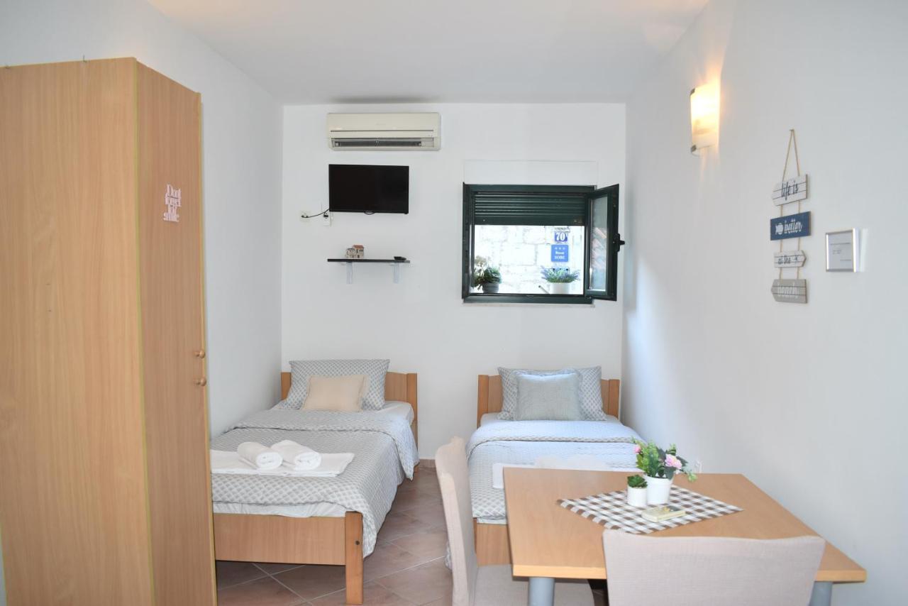 Twin Love Apartment Сплит Екстериор снимка