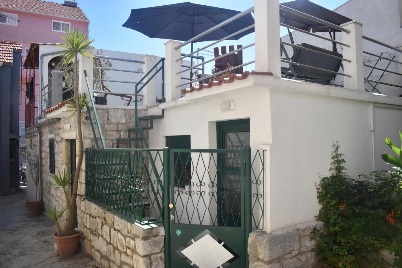 Twin Love Apartment Сплит Екстериор снимка