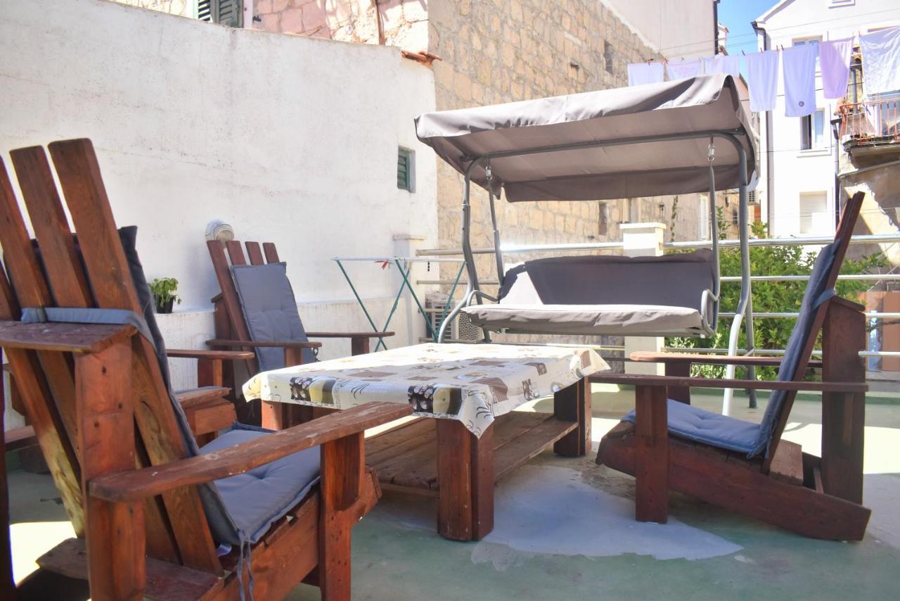 Twin Love Apartment Сплит Екстериор снимка